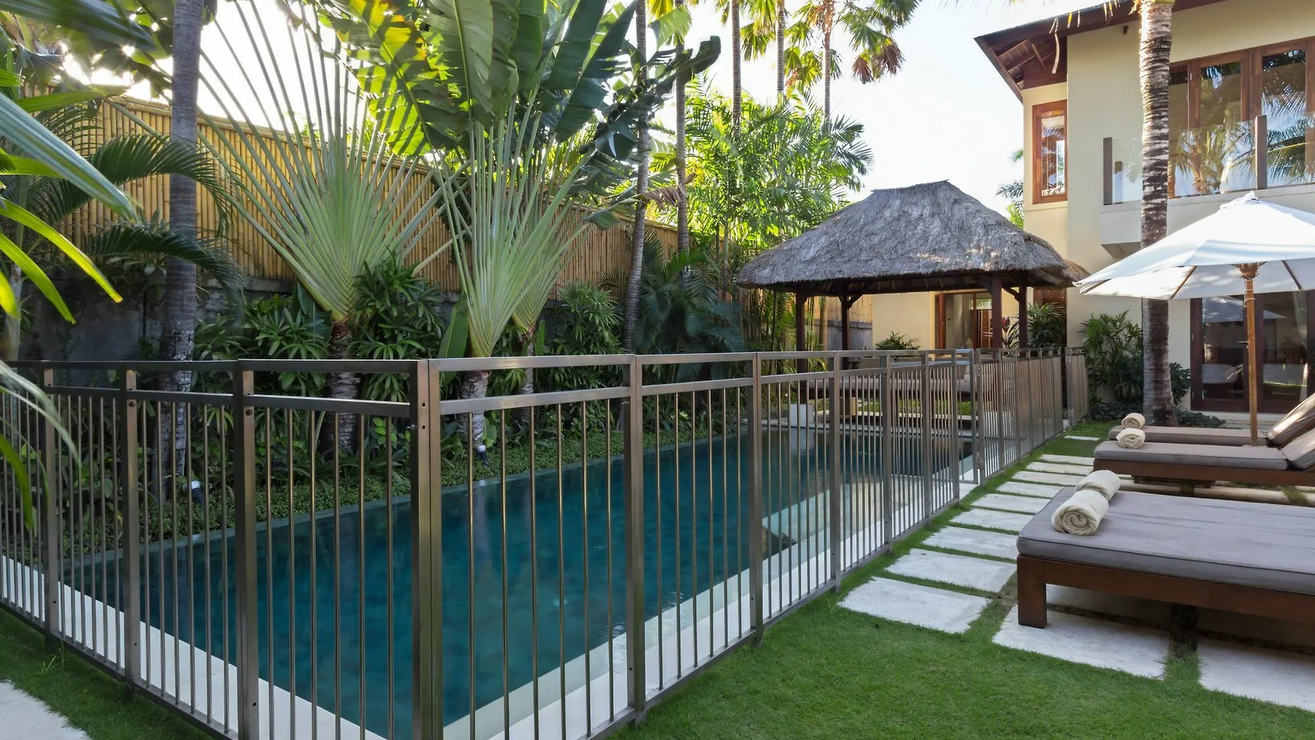 Villa Suar 2 Seminyak